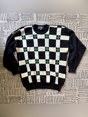 Vintage 90s Gleneagles Black & Cream Plaid Crewneck Sweater